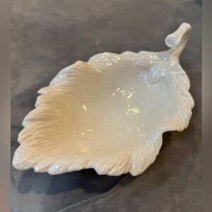 1960s Vintage LENOX Porcelain Footed Leaf Dish in Unused Excellent Condition